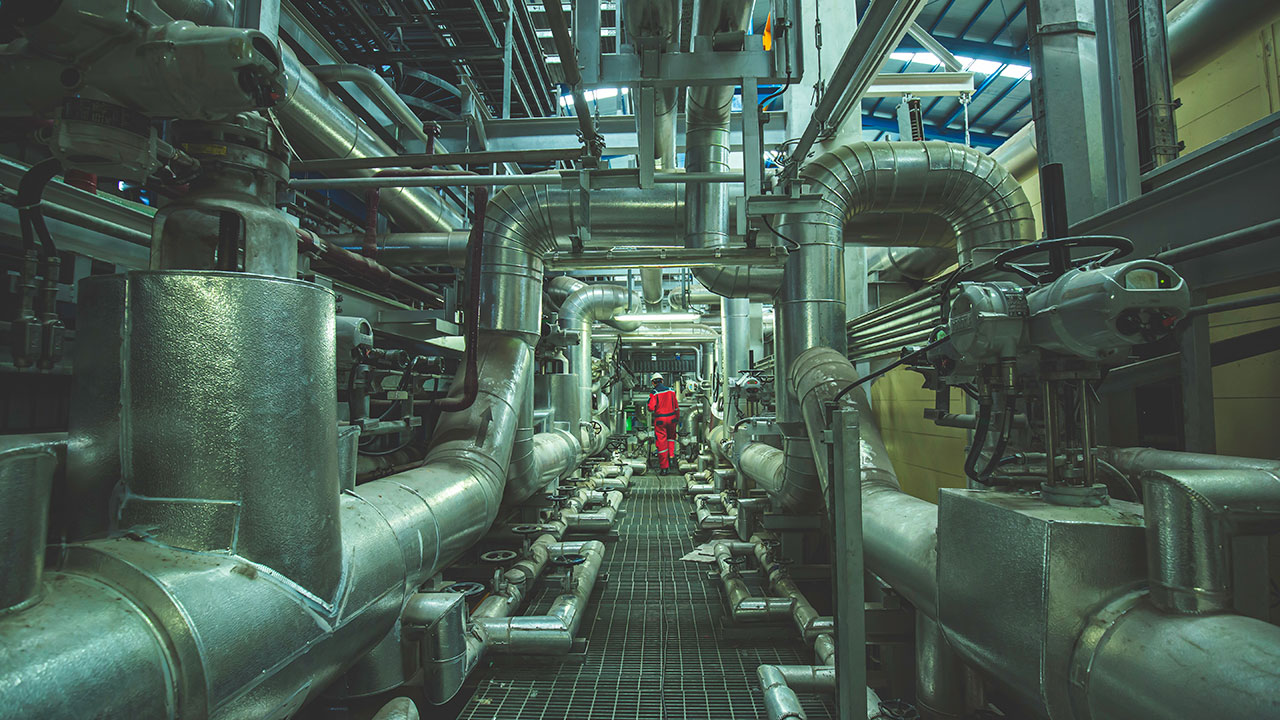 Industrianläggningar behöver regelbundna rörledningskontroller genomföras utan driftstörningar eller driftstopp.  Det kan göras med modern teknik av besiktningsingenjörer. 